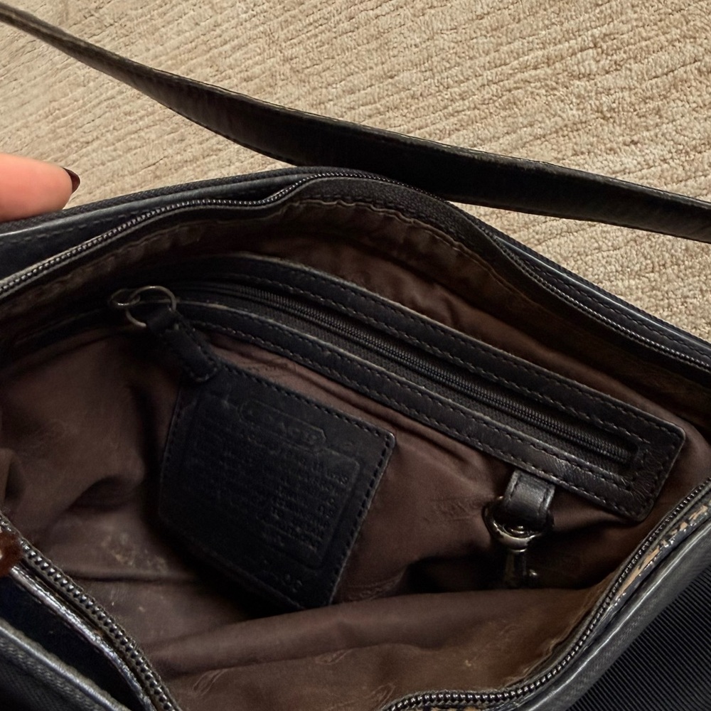 Vintage Coach 7406 Mercer Zip Shoulder Bag Black Fabric w/ Black leather accents - Picture 5 of 9